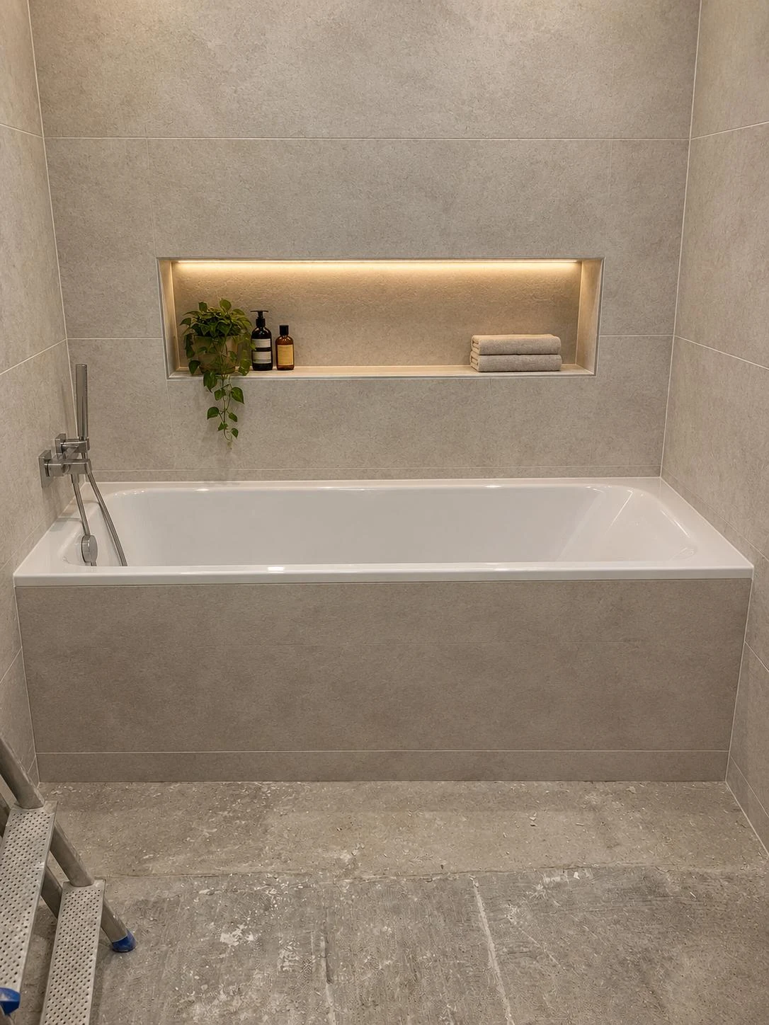 Badumbau mit Badewanne nach der Sanierung